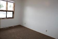 3 Bedrooms Duplex - Lakeview - Photo 4