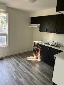 ENTIRE 3 BEDROOM3 BEDROOM HOUSE3 BEDROOM HOUSE RENTAL IN BRAMPTO - Photo 5
