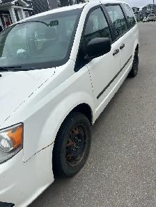 Dodge Caravan - Photo 9