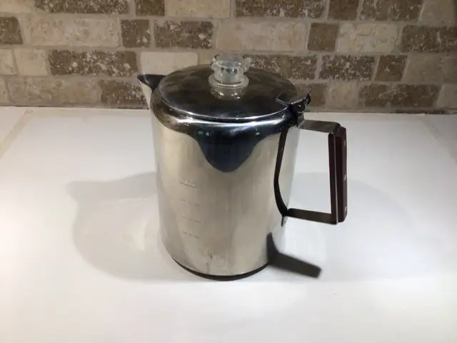 Percolator coffee pot -12 cup