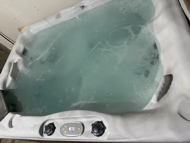 Beachcomber 520 Hot Tub (LEEP by Beachcomber)