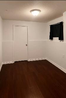 2 Bedroom basement for rent - Square One - Photo 2