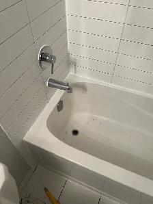 Re-Caulking CRACKED OR BLACK CAULKING? $120 - Photo 2