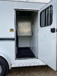 Two horse trailer - Photo 5