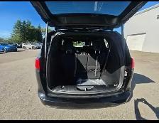 2027 Chrysler Grand Caravan Sxt - Photo 10