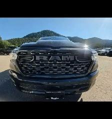 2026 Ram 1500 Black Express - Photo 2