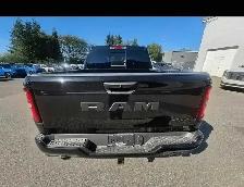 2026 Ram 1500 Black Express - Photo 4