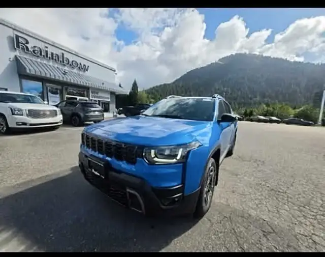 2026 Jeep Cherokee Laredo