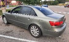 RUST FREE 2009 Hyundai Sonata LIMITED V6 with LEATHER INTERIOR! - Photo 3