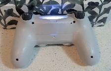 PS4 Controller - Photo 3