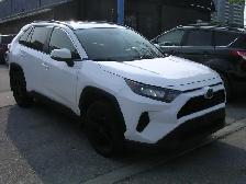 2021 Toyota RAV4 LE AWD - Photo 3