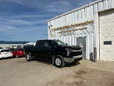2022 Chevrolet Silverado 3500HD LT Crew Cab 6.6L V8 Diesel | Com - Photo 3