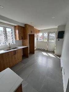 3 beds 1 bath - Apartment - Photo 2