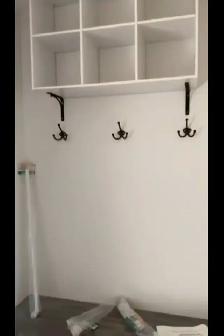 LOVELY 2 BR FLAT DOWNTOWN WINDSOR ACT FAST !