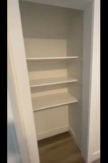 LOVELY 2 BR FLAT DOWNTOWN WINDSOR ACT FAST ! - Photo 4