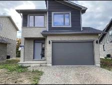 3 bedroom house for rent in London-$2300