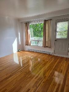 Beau 4.5 renove a louer - Photo 2