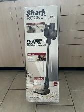 Balayeuse Shark Rocket Pet - Neuve, jamais utilisée