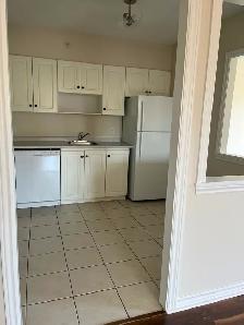 2 bedroom   den available for October 1st - Photo 4