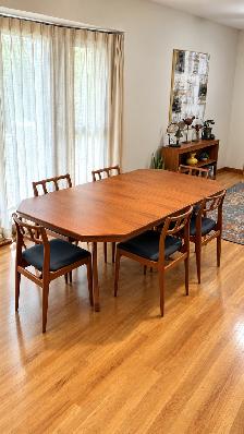 Mid century. TECK TEAK. Salle à manger / Table TRÈS GRANDE 2 ral