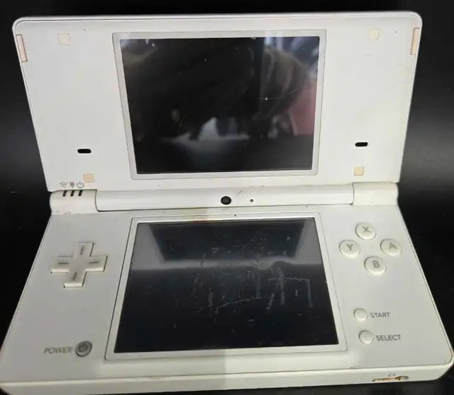 NINTENDO DSI AS IS