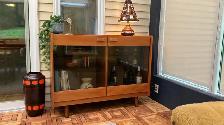 Mid century. TEAK TECK Buffet, vaisselier, vitrine, étagère disq - Photo 3