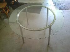 QUALITY THICK GLASS STAINLESS TABLE