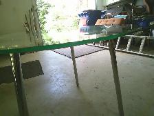 QUALITY THICK GLASS STAINLESS TABLE - Photo 4