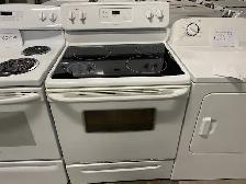 Cuisinière blanche vitrocéramique Frigidaire