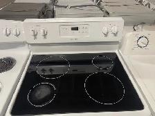 Cuisinière blanche vitrocéramique Frigidaire - Photo 2