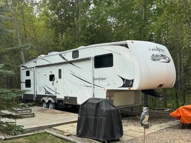 2008 Sandpiper 5th 316BHT -Selling As Is