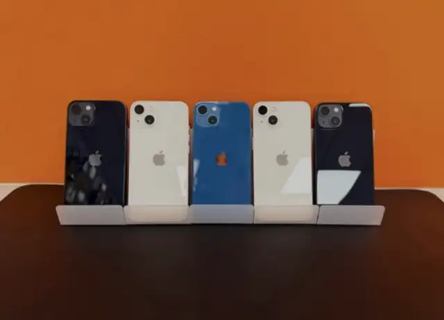 Apple IPhone  13 128GB Unlocked