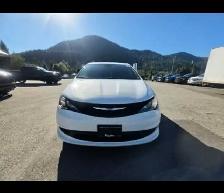 2027 Chrysler Grand Caravan SXT - Photo 2