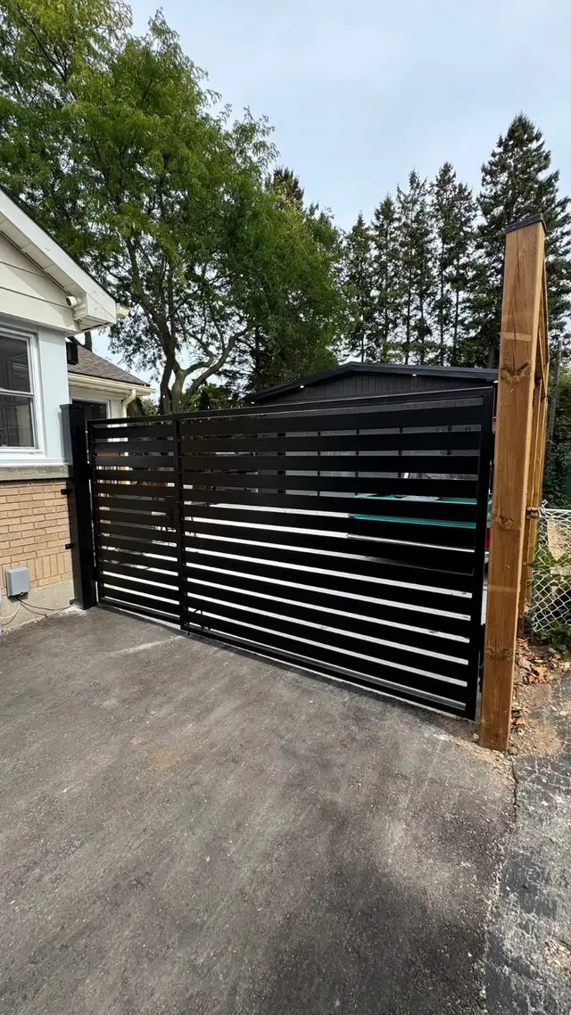 Driveway Gates, Entry Gates, Fences, Railings, Post Holes