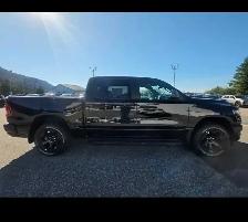 2026 Ram 1500 Black Express - Photo 5