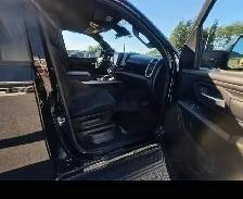 2026 Ram 1500 Black Express - Photo 9