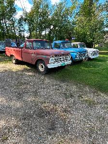 classic cars and trucks - Photo 9