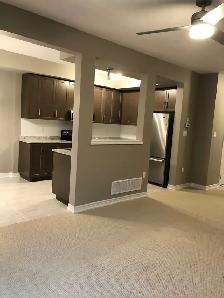EXECUTIVE 3 BEDROOM TWO STOREY TOWNHOUSE FOR RENT - Photo 3