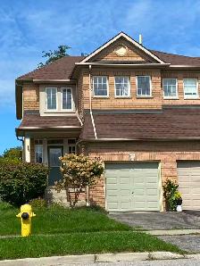 End Townhouse (3 Bedroom, 2.5 Bathroom) for rent in Whitby, ON