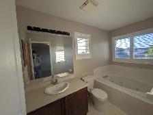 End Townhouse (3 Bedroom, 2.5 Bathroom) for rent in Whitby, ON - Photo 2