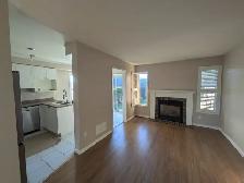End Townhouse (3 Bedroom, 2.5 Bathroom) for rent in Whitby, ON - Photo 3