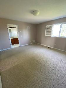 End Townhouse (3 Bedroom, 2.5 Bathroom) for rent in Whitby, ON - Photo 4