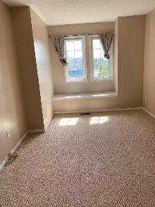 End Townhouse (3 Bedroom, 2.5 Bathroom) for rent in Whitby, ON - Photo 10