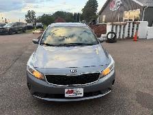 2017 Kia FORTE - Photo 2