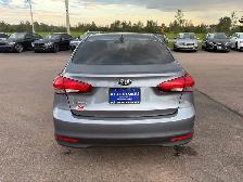 2017 Kia FORTE - Photo 8