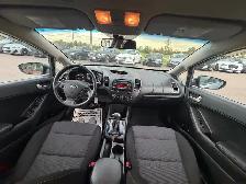 2017 Kia FORTE - Photo 9