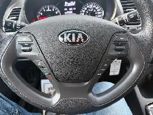 2017 Kia FORTE - Photo 18
