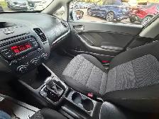 2017 Kia FORTE - Photo 20