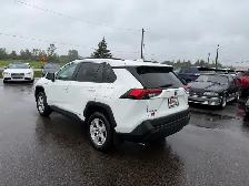 2021 Toyota RAV4 - Photo 4