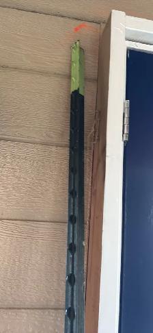 6 New  steel T posts. 7 ft - Photo 3